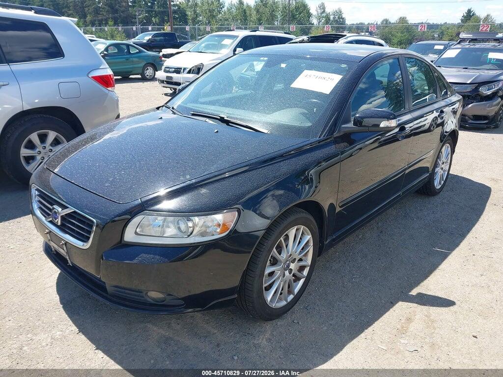 YV1382MS3A2506399 2010 VOLVO S40 photo no. 2