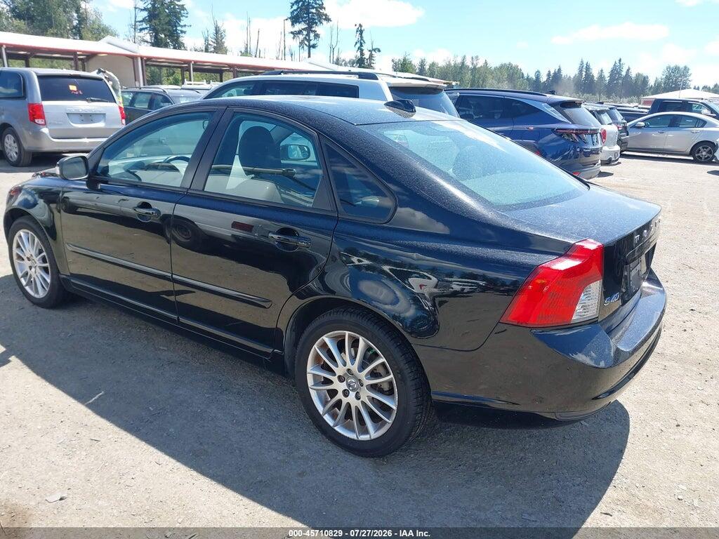 YV1382MS3A2506399 2010 VOLVO S40 photo no. 3