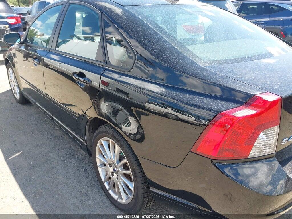 YV1382MS3A2506399 2010 VOLVO S40 photo no. 6