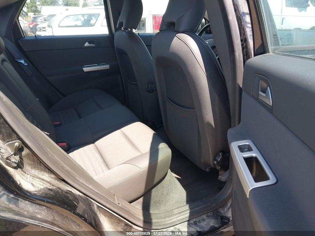 YV1382MS3A2506399 2010 VOLVO S40 photo no. 8