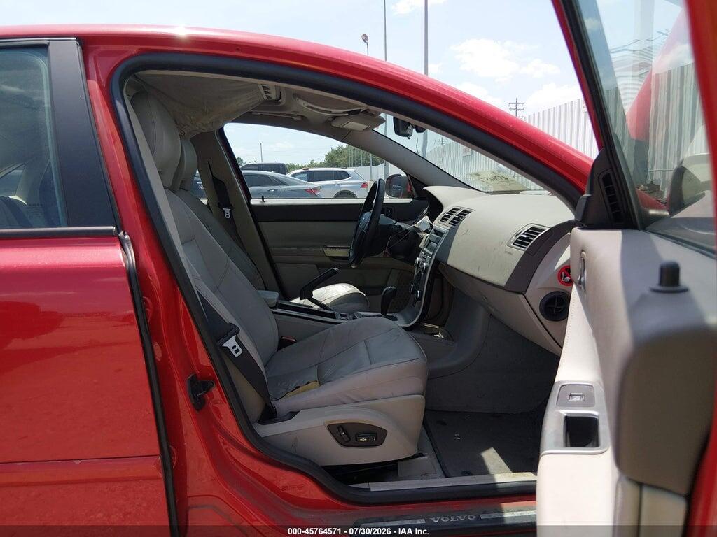 YV1382MS7A2494497 2010 VOLVO S40 photo no. 5