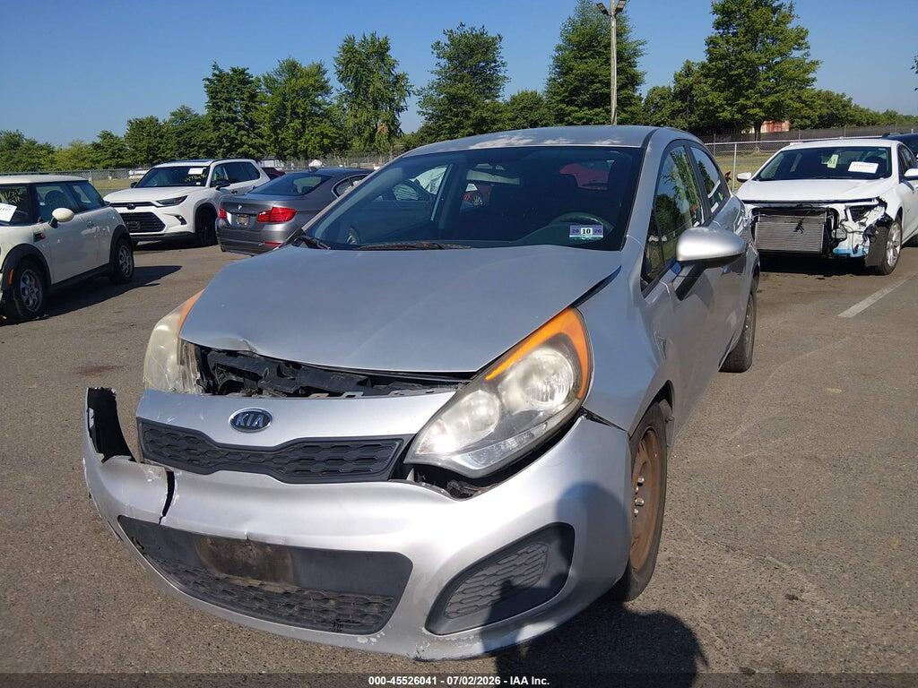KNADM5A34C6015952 2012 KIA RIO5 photo no. 2
