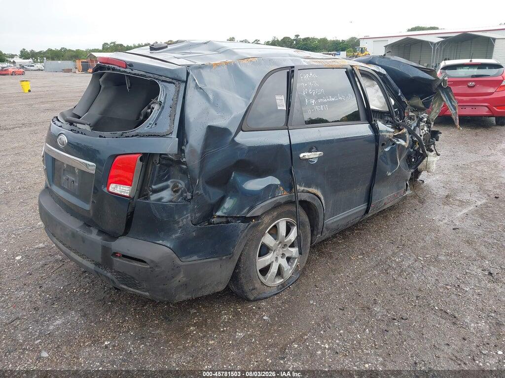 5XYKT3A16CG190877 2012 KIA SORENTO photo no. 4