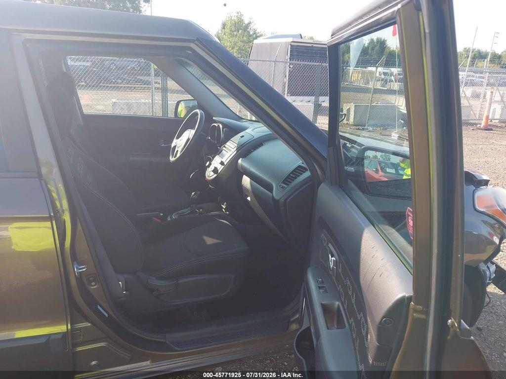 KNDJT2A66C7409884 2012 KIA SOUL photo no. 5