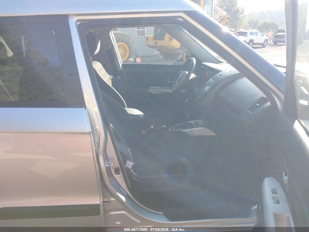KNDJT2A64C7379882 2012 KIA SOUL photo no. 5