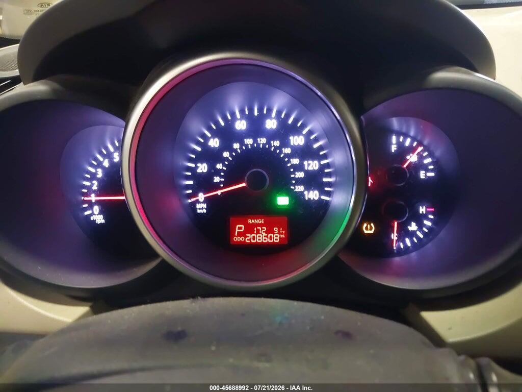 KNDJT2A61C7393254 2012 KIA SOUL photo no. 7