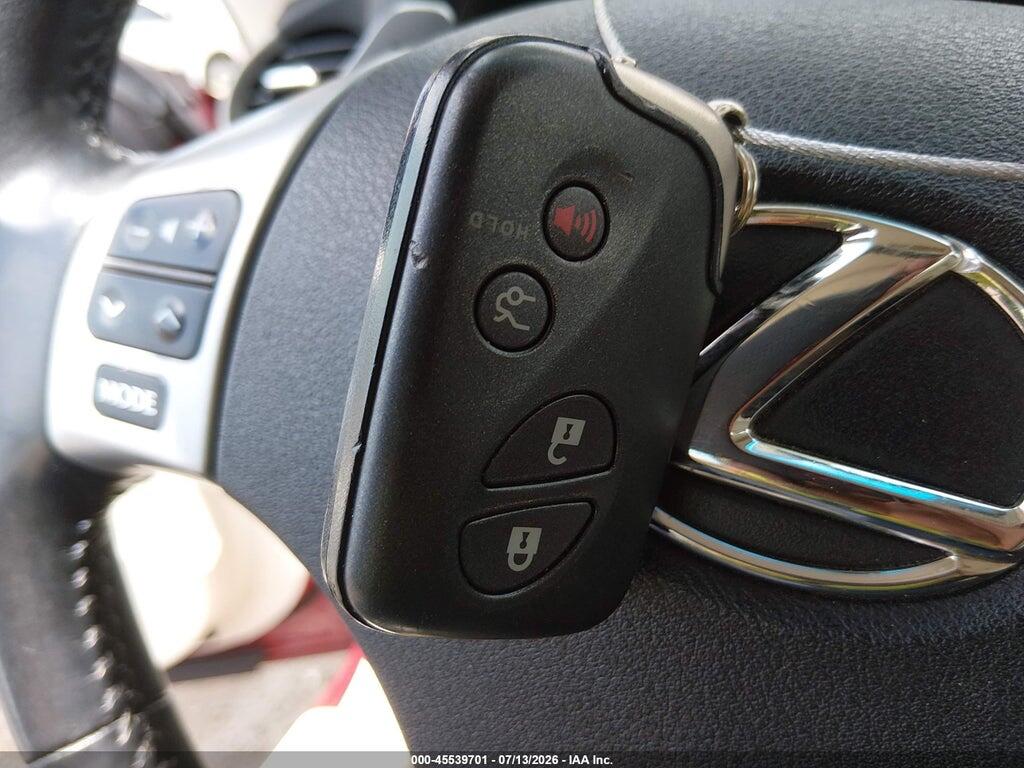 JTHFF2C20C2525634 2012 LEXUS IS 250C photo no. 11