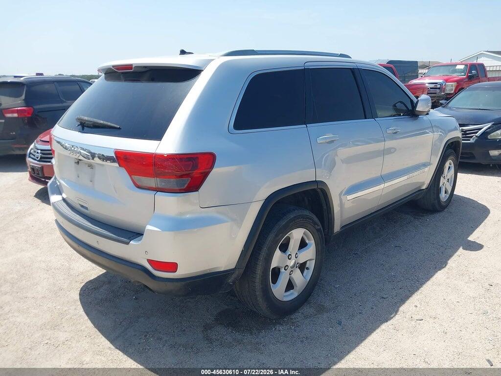 1J4RS4GG5BC745933 2011 JEEP GRAND CHEROKEE photo no. 4