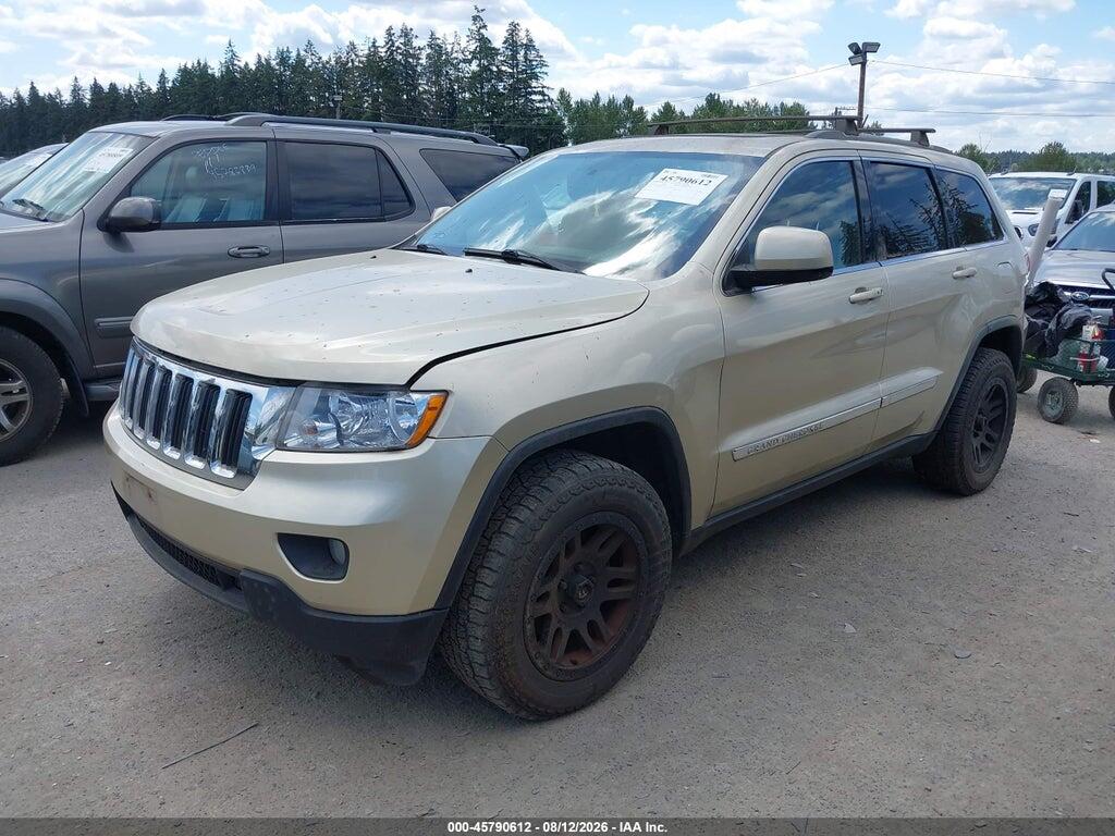 1J4RR4GG6BC558213 2011 JEEP GRAND CHEROKEE photo no. 2