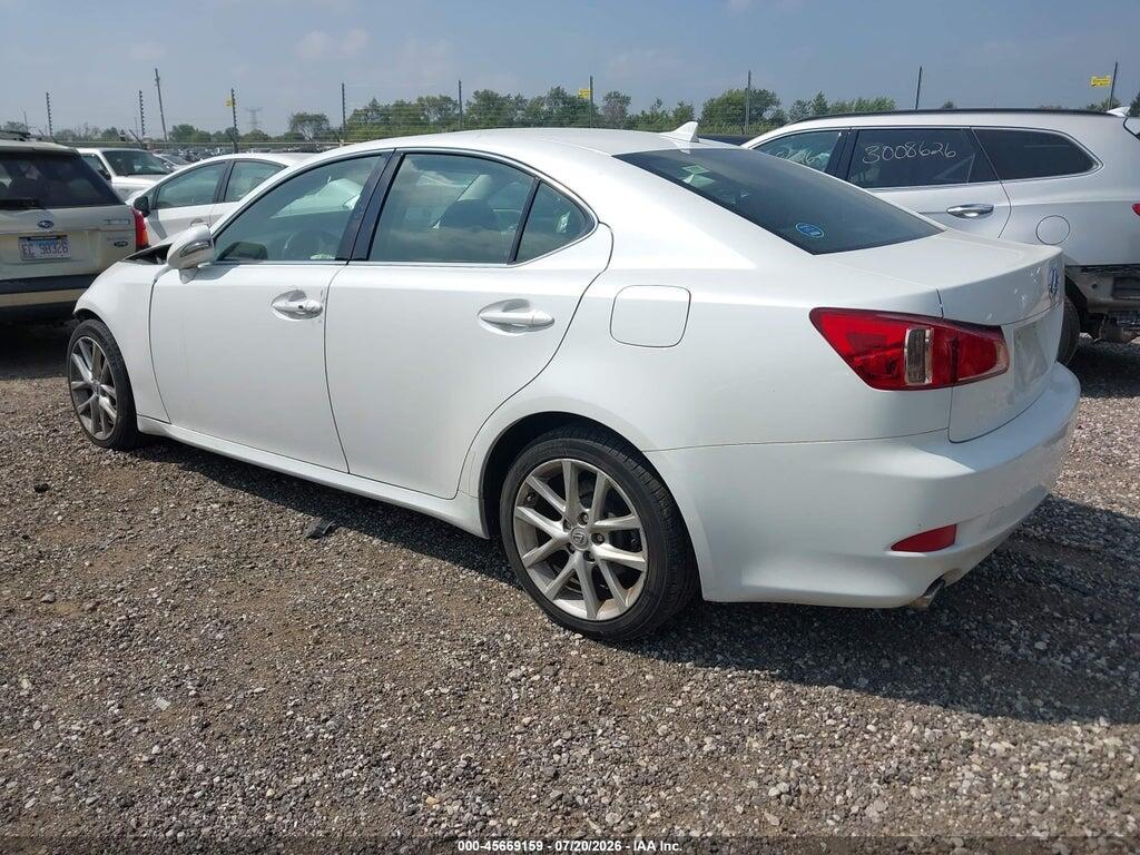 JTHCF5C29C5058233 2012 LEXUS IS 250 photo no. 3