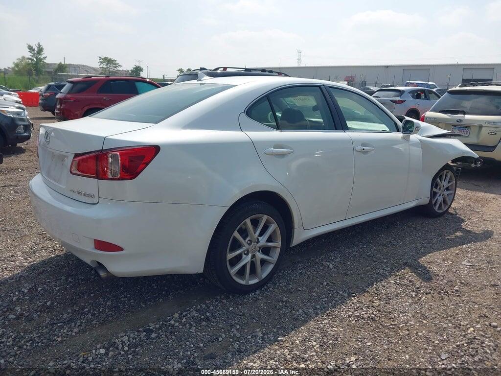 JTHCF5C29C5058233 2012 LEXUS IS 250 photo no. 4