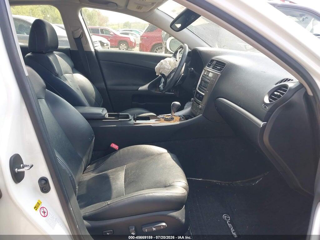 JTHCF5C29C5058233 2012 LEXUS IS 250 photo no. 5
