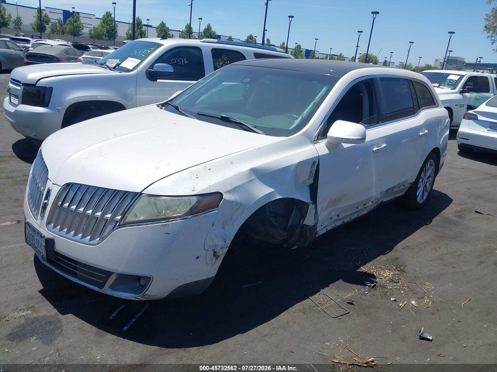 2LMHJ5AT7CBL51352 2012 LINCOLN MKT photo no. 2