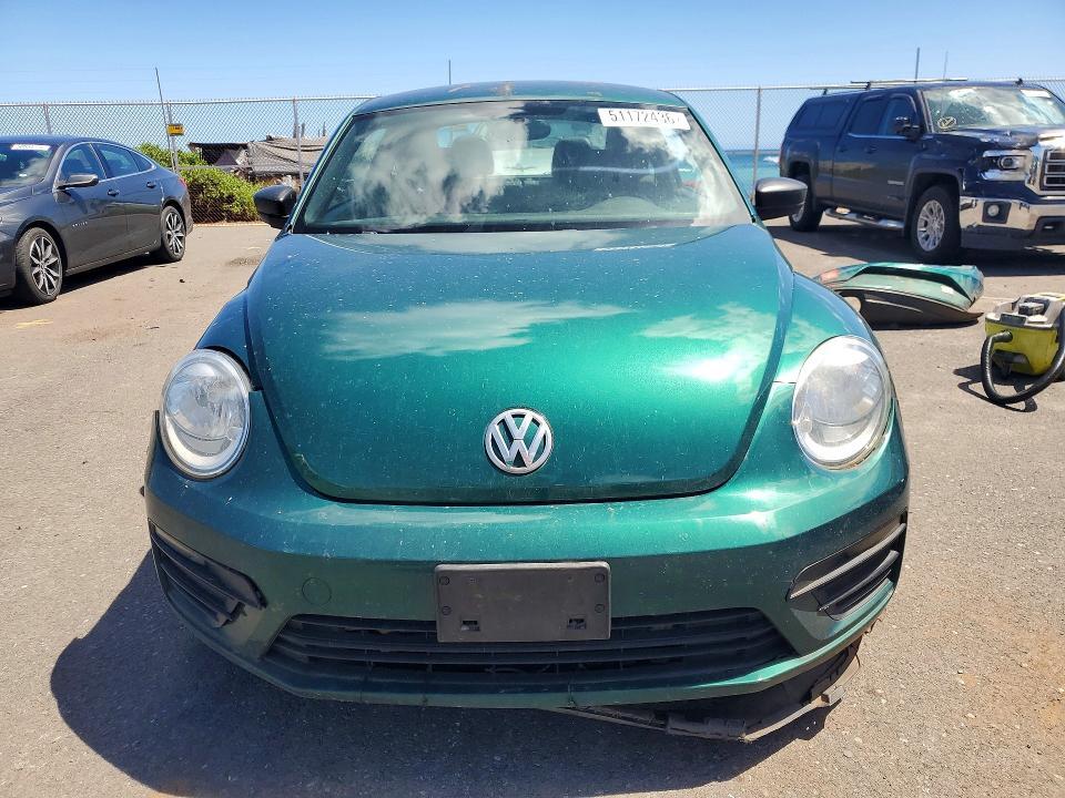 2017 VOLKSWAGEN BEETLE 1.8T — Фото 5 из 13