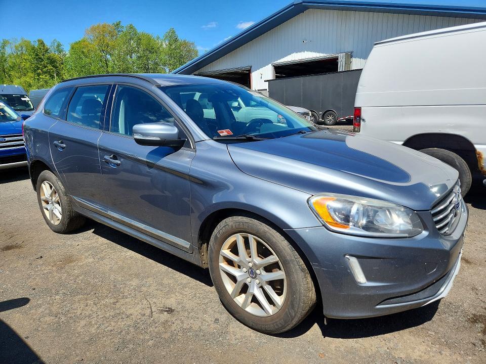 2017 VOLVO XC60 — Фото 4 из 13