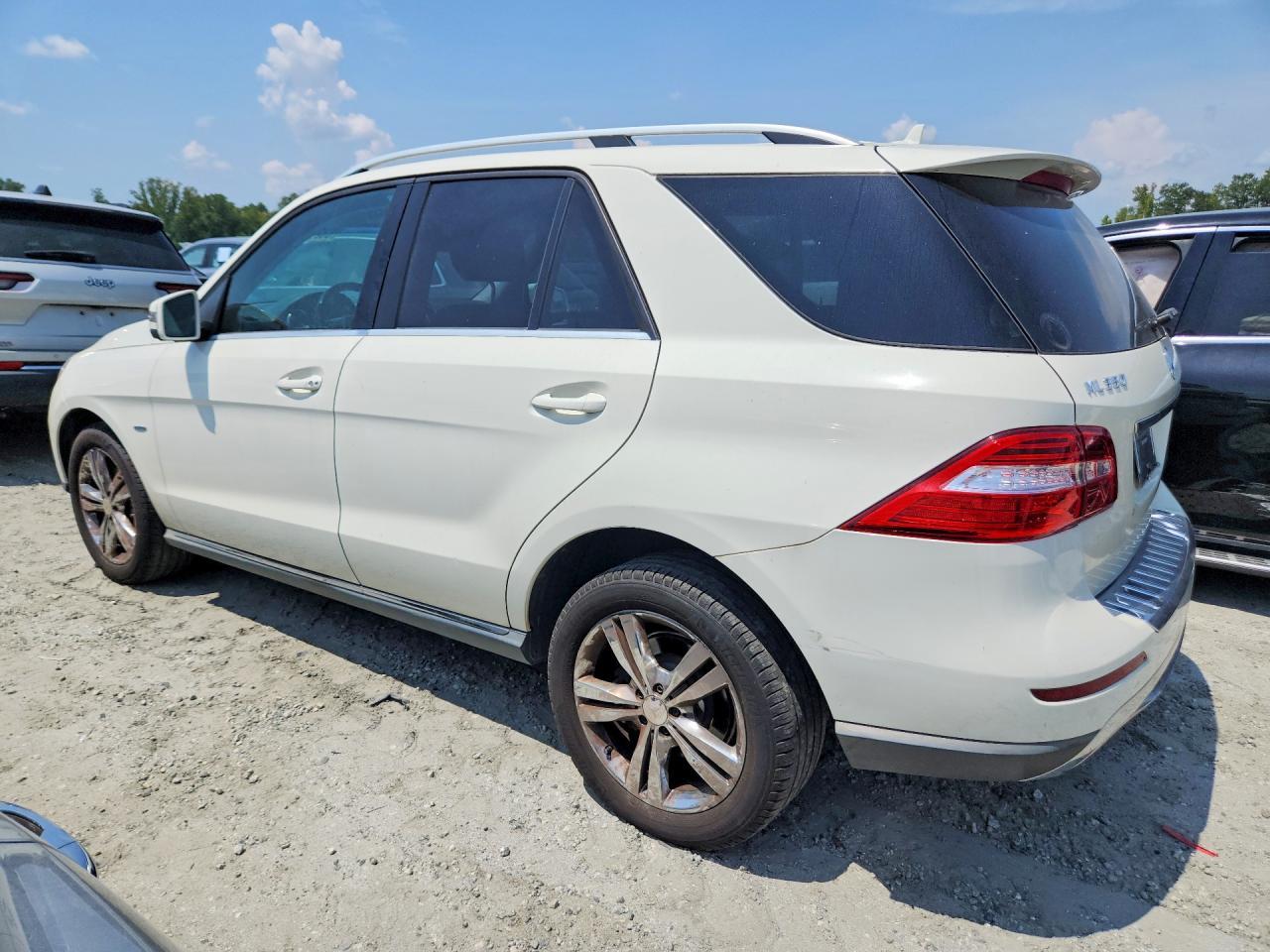 2012 MERCEDES-BENZ ML 350 BLUETEC — Фото 2 из 13