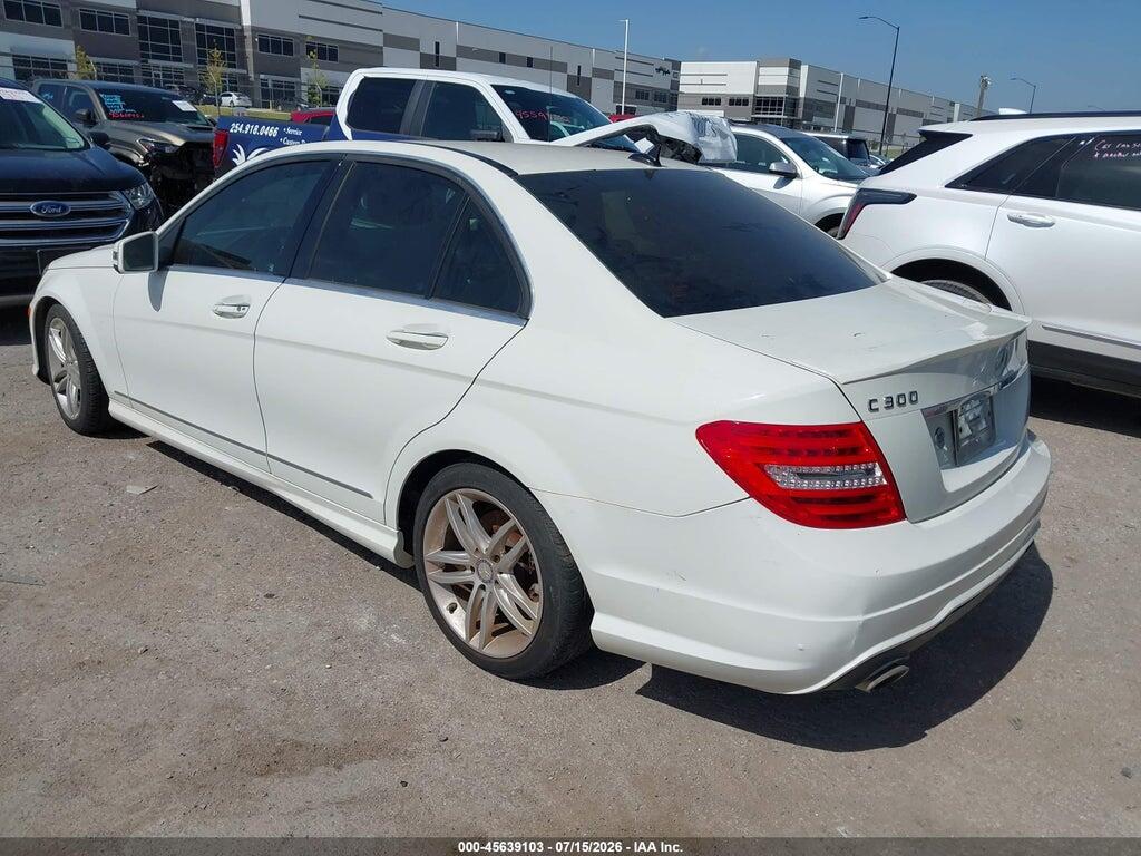 WDDGF8BB2CR238013 2012 MERCEDES-BENZ C 300 photo no. 3