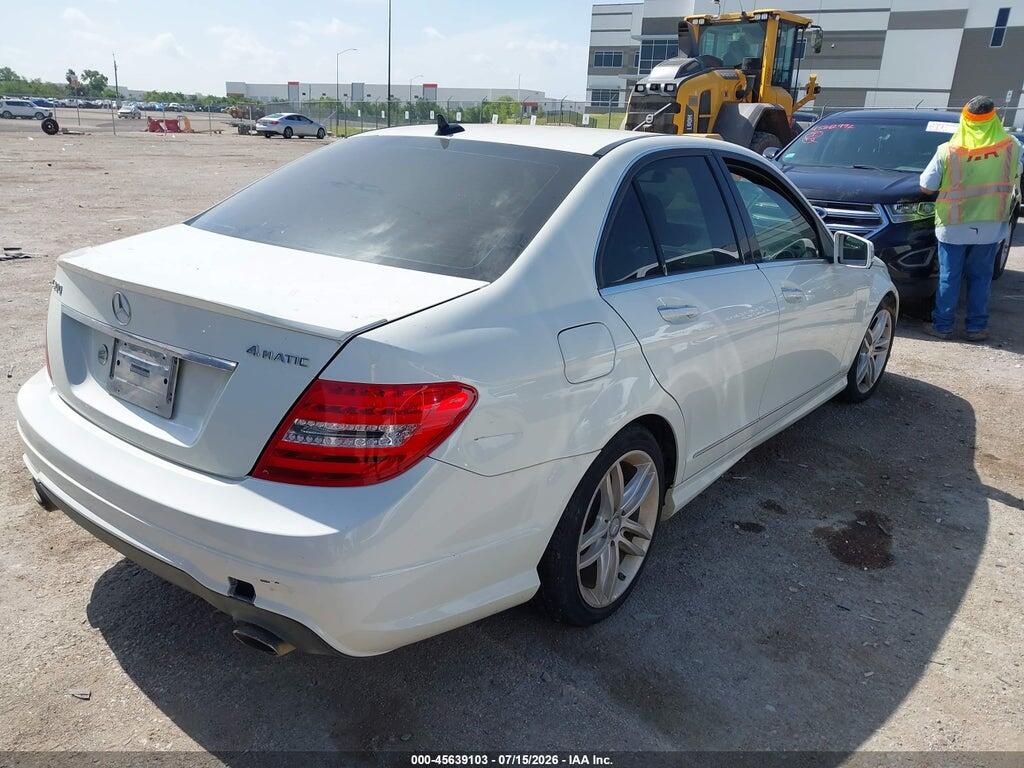 WDDGF8BB2CR238013 2012 MERCEDES-BENZ C 300 photo no. 4
