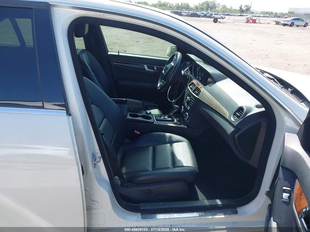 WDDGF8BB2CR238013 2012 MERCEDES-BENZ C 300 photo no. 5