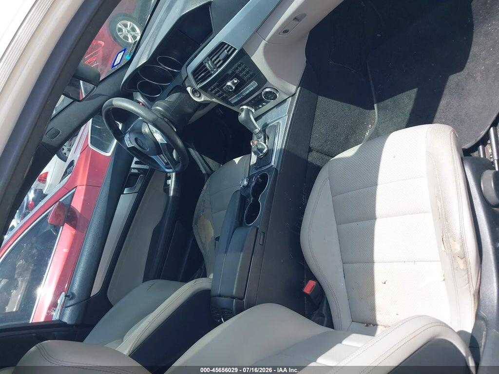 2012 MERCEDES-BENZ C 250 — Фото 5 из 11