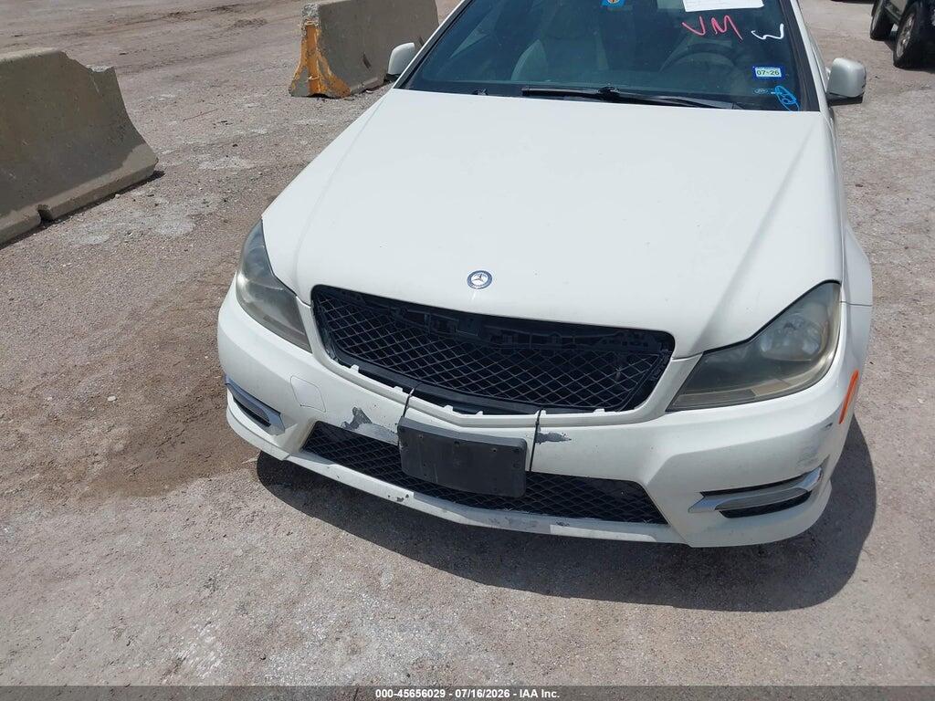 2012 MERCEDES-BENZ C 250 — Фото 6 из 11