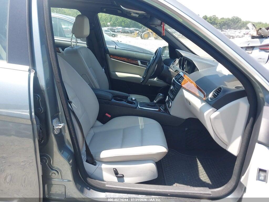 WDDGF4HB1CA631273 2012 MERCEDES-BENZ C 250 photo no. 5