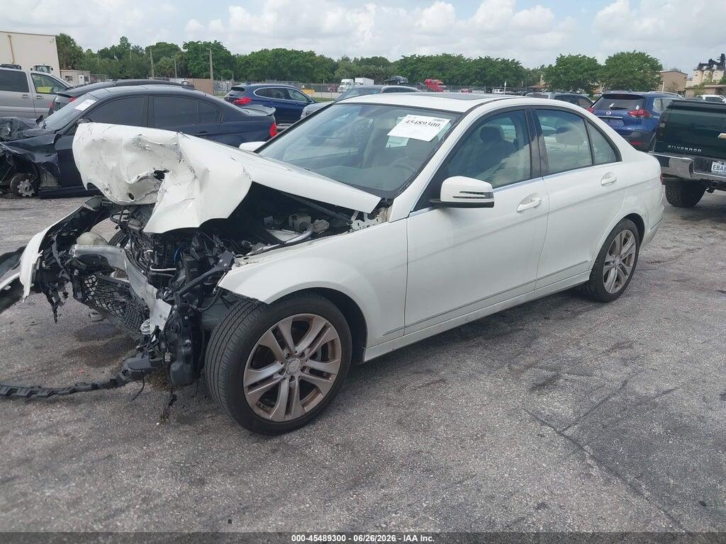 WDDGF4HB0CA633726 2012 MERCEDES-BENZ C 250 photo no. 2