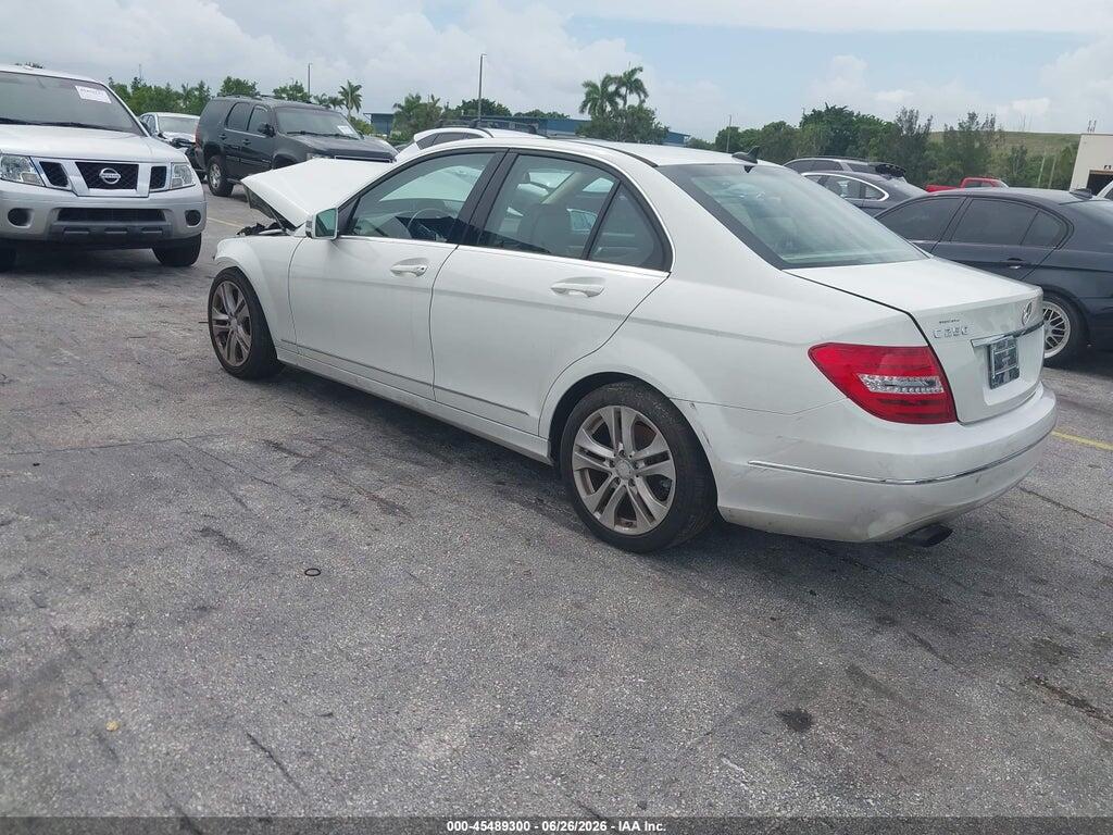 WDDGF4HB0CA633726 2012 MERCEDES-BENZ C 250 photo no. 3