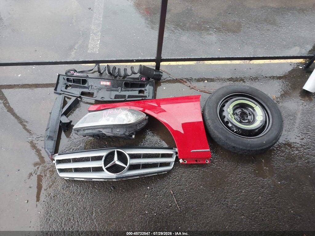 WDDGF8BB6CF912732 2012 MERCEDES-BENZ C 300 photo no. 12
