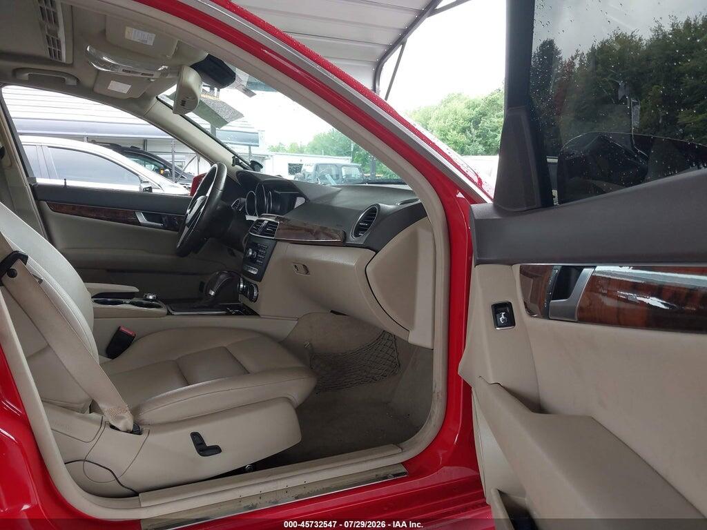 WDDGF8BB6CF912732 2012 MERCEDES-BENZ C 300 photo no. 5