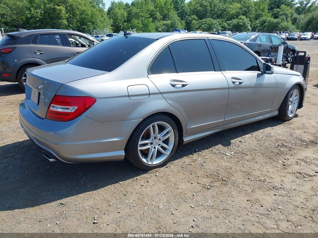 WDDGF8BB7CR239349 2012 MERCEDES-BENZ C 300 photo no. 4