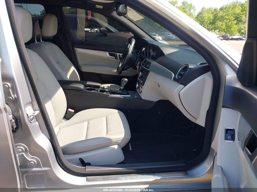 WDDGF8BB7CR239349 2012 MERCEDES-BENZ C 300 photo no. 5