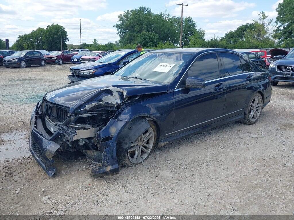 WDDGF8BB0CA621530 2012 MERCEDES-BENZ C 300 photo no. 2