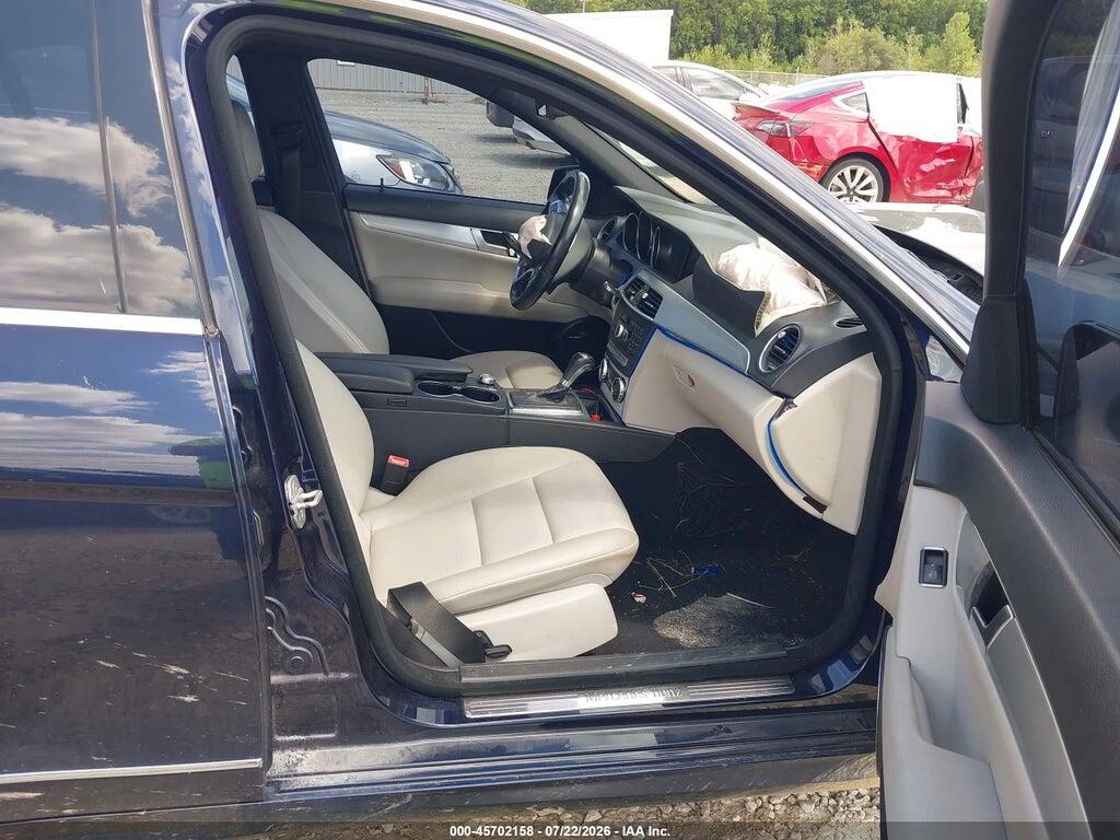 WDDGF8BB0CA621530 2012 MERCEDES-BENZ C 300 photo no. 5