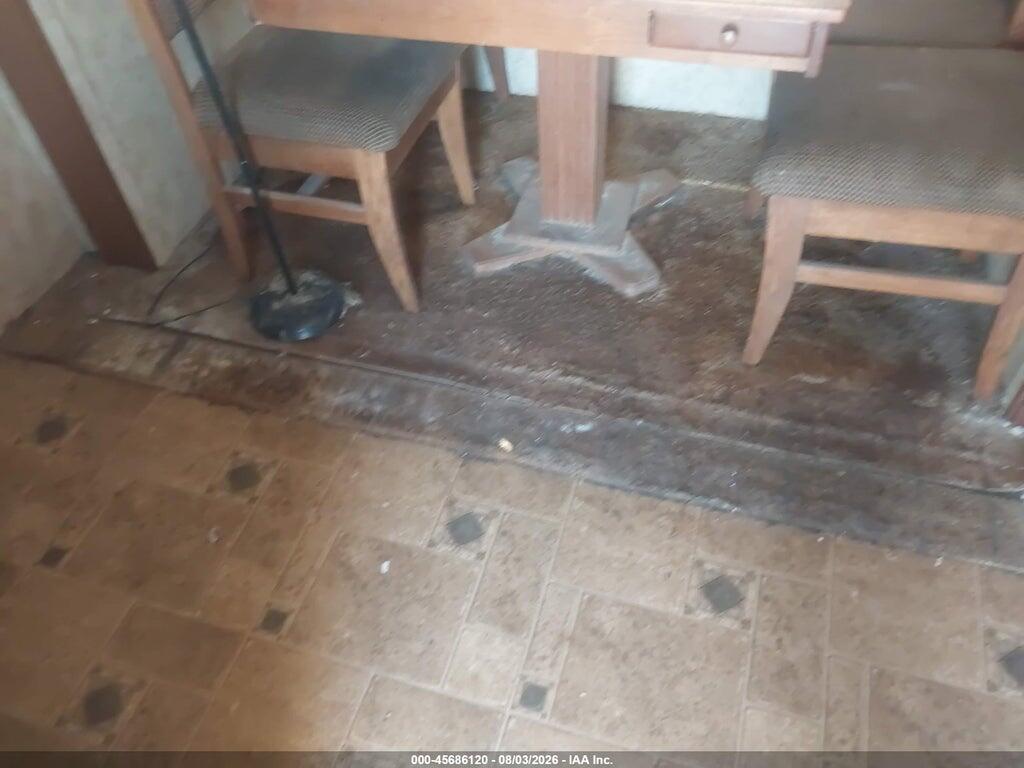 4YDF37520B4700548 2011 KEYSTONE MO3750FL11 MONTANA photo no. 12