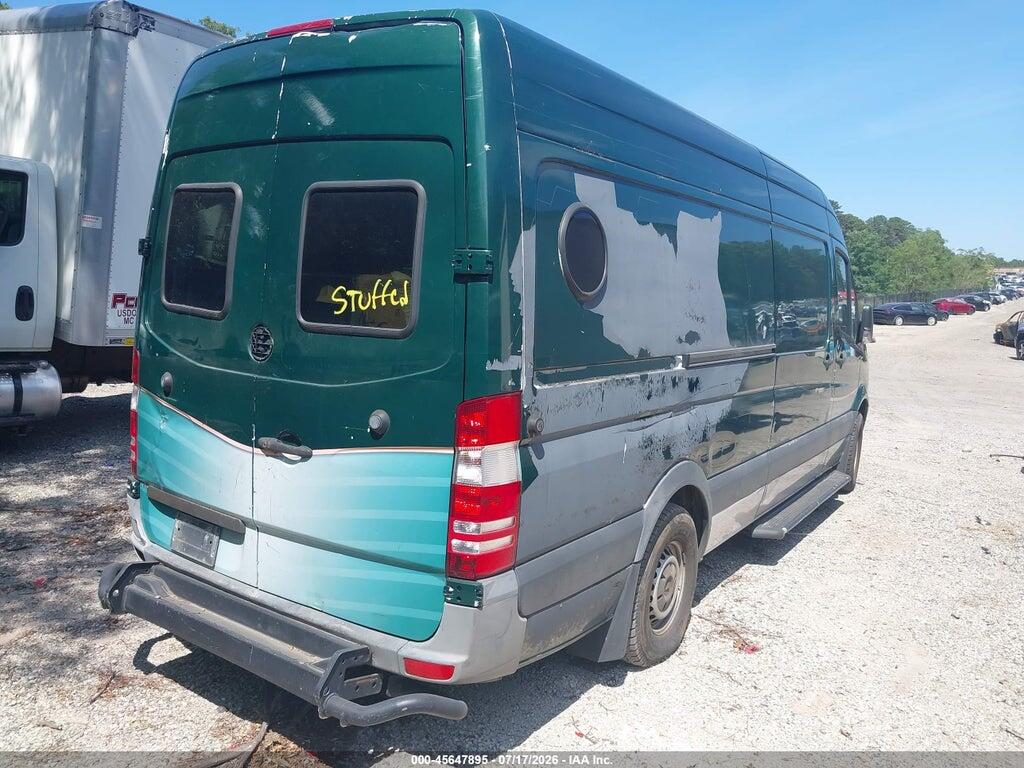 WD3PE8CC0C5724311 2012 MERCEDES-BENZ SPRINTER 2500 photo no. 4