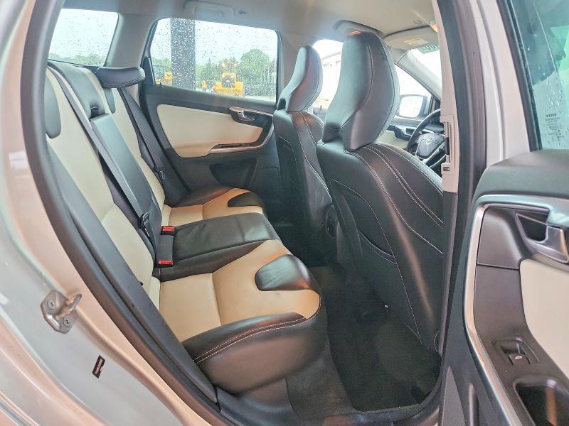 YV440MDJ2H2090860 2017 VOLVO XC60 photo no. 11