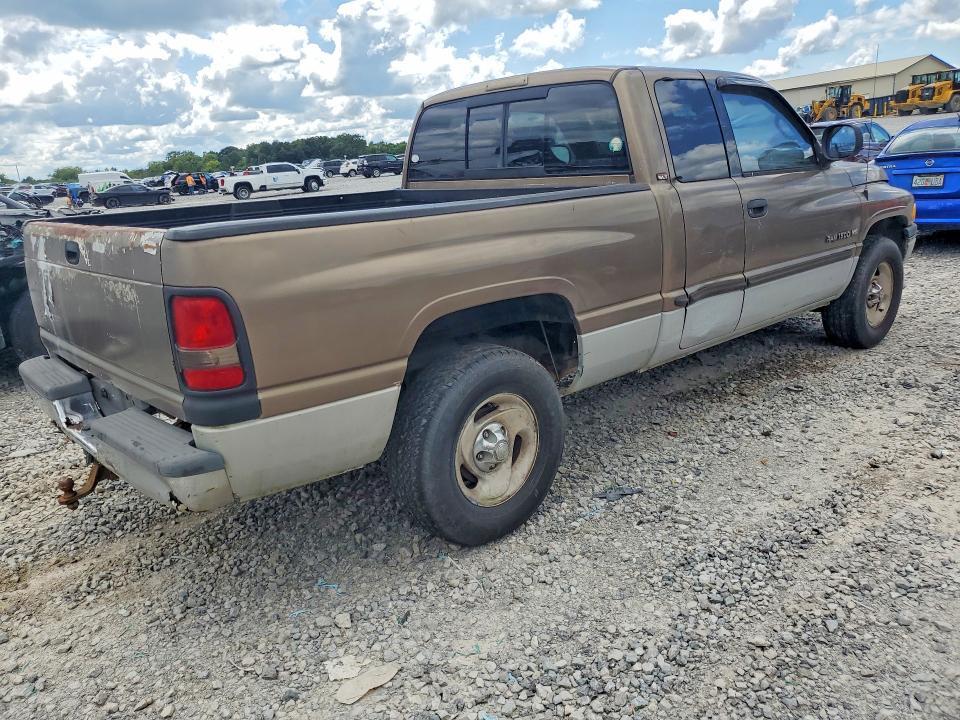 2000 DODGE RAM 1500 — Фото 3 из 12