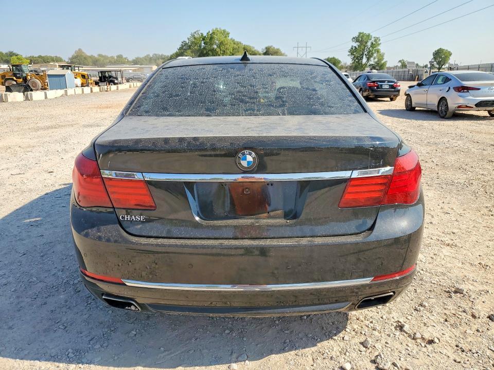 2014 BMW 740 I — Фото 6 из 12