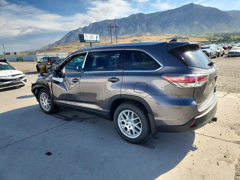2016 TOYOTA HIGHLANDER XLE — Фото 2 из 12