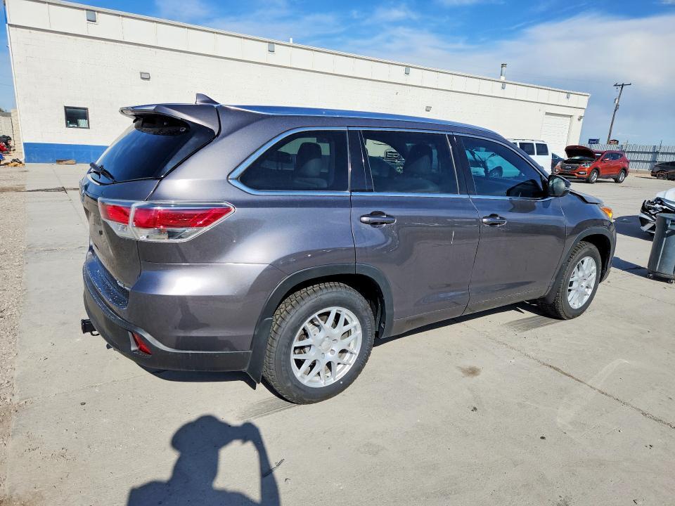 2016 TOYOTA HIGHLANDER XLE — Фото 3 из 12