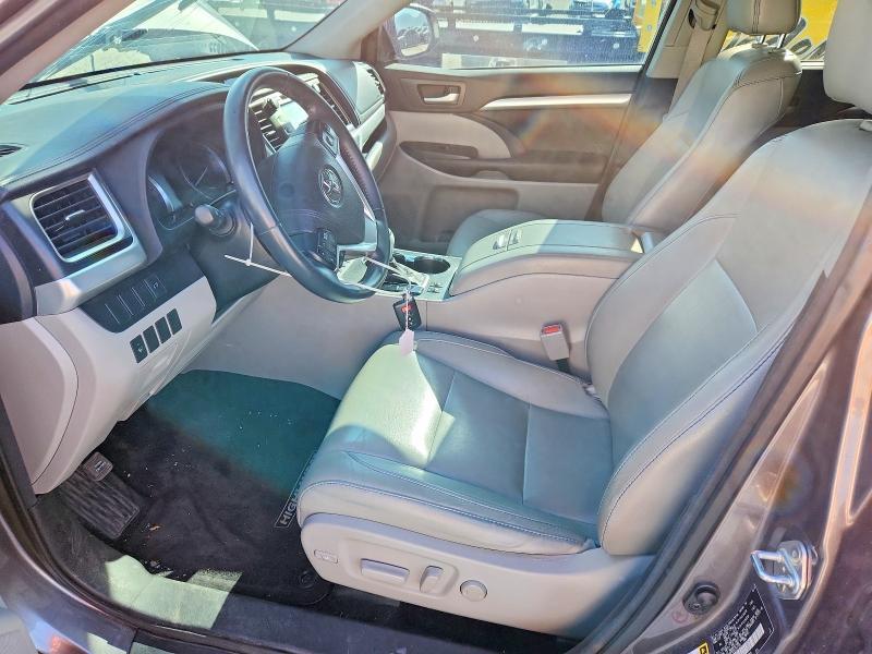 2016 TOYOTA HIGHLANDER XLE — Фото 7 из 12