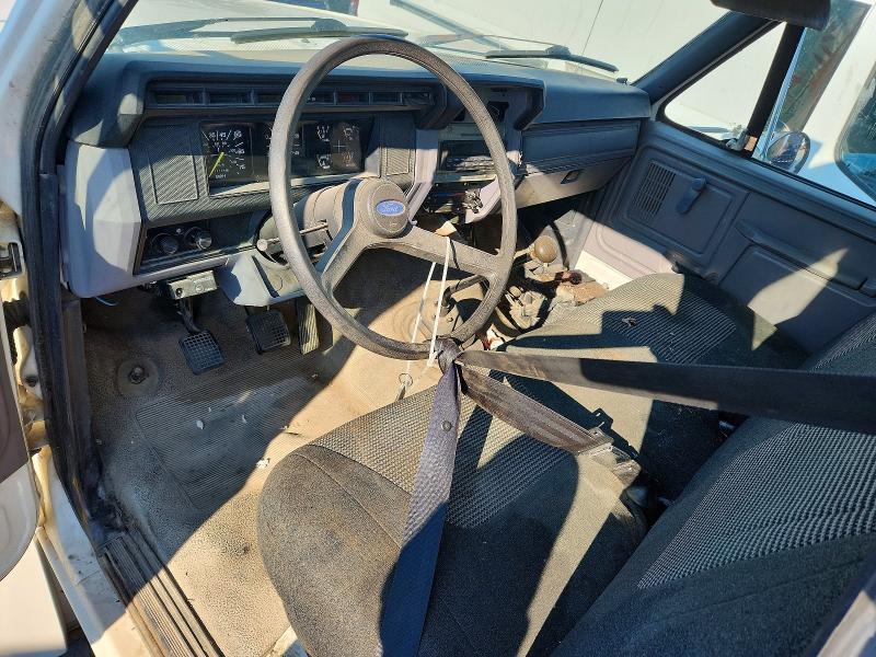 1996 FORD F700 DUMP TRUCK — Фото 8 из 13