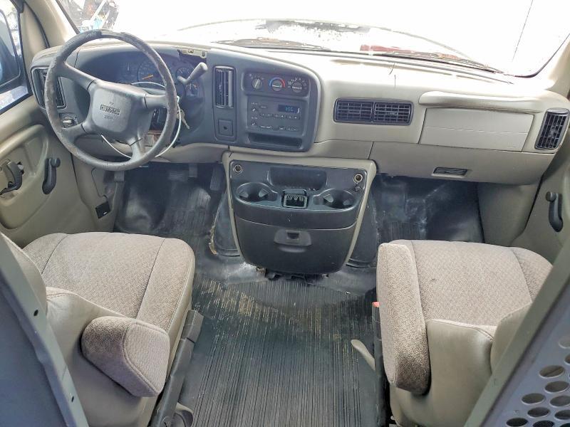 1GTFG15W411142758 2001 GMC SAVANA photo no. 8