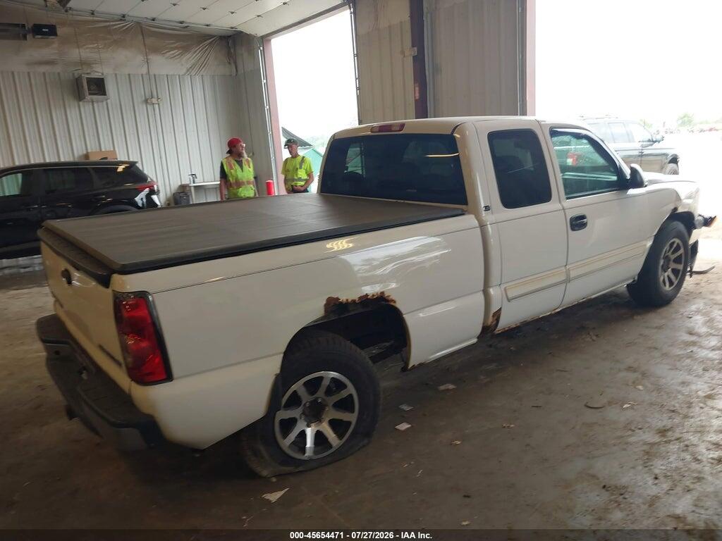 2GCEC19T451299181 2005 CHEVROLET SILVERADO 1500 photo no. 4