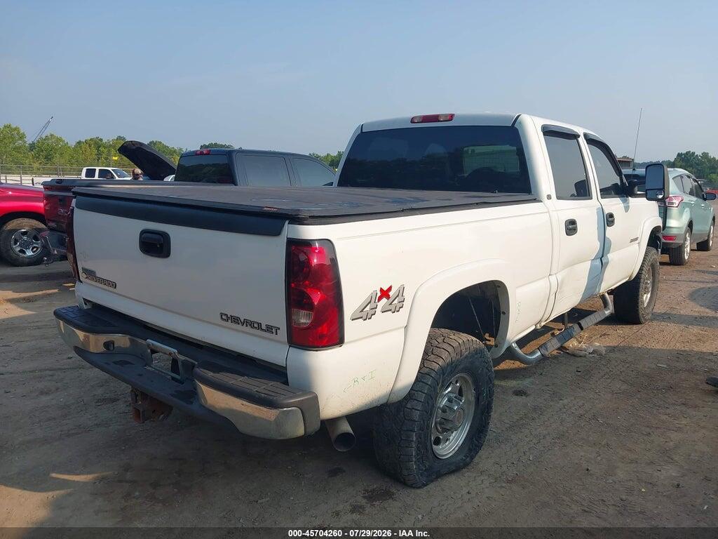 1GCHK23U75F853250 2005 CHEVROLET SILVERADO 2500HD photo no. 4