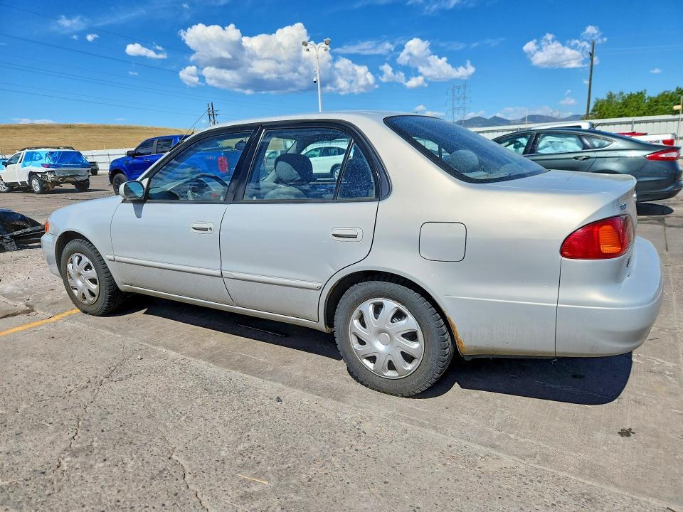 2001 TOYOTA COROLLA LE — Фото 2 из 12