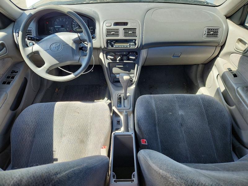 2001 TOYOTA COROLLA LE — Фото 8 из 12