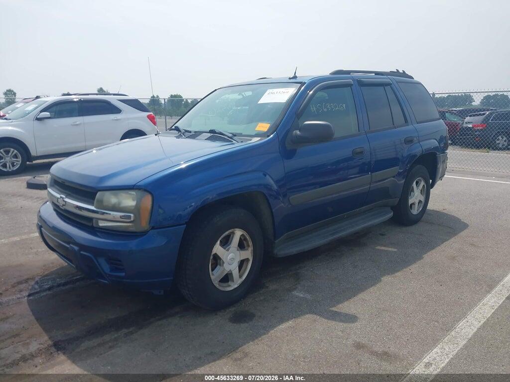 1GNDT13S852199622 2005 CHEVROLET TRAILBLAZER photo no. 2