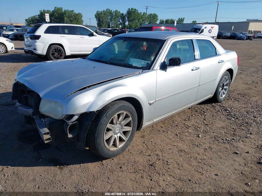 2C3AA63HX5H651374 2005 CHRYSLER 300C photo no. 2